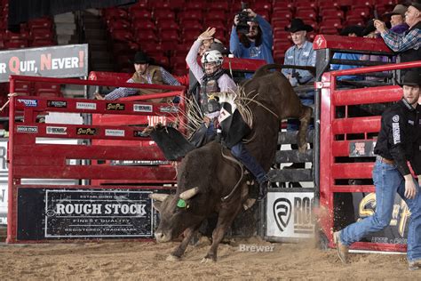 John Crimber Goes 3 for 3 to win his first Tuff Hedeman Bull Riding ...