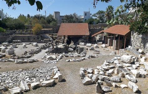 Ruins of Mausoleum Halicarnassus — Stock Photo © Shef-tme #54725727