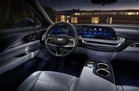 2023 Cadillac Lyriq up close: The on-ramp to GM luxury brand’s all-EV ...