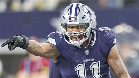 Cowboys' Micah Parsons becomes fifth player to record 40-plus sacks in first three seasons - BVM ...