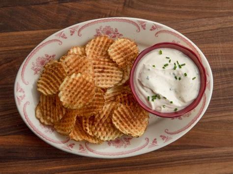 Thin and Crispy Waffle Fries Recipe | Ree Drummond | Food Network