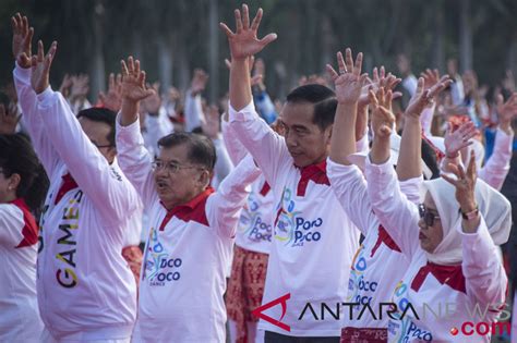 Indonesia`s Poco-Poco dance breaks Guinness World Record - ANTARA News