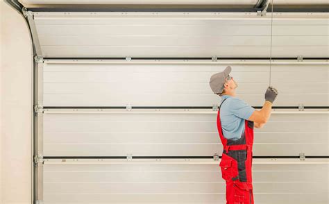 Garage Door Installation: A Job for the Pros!