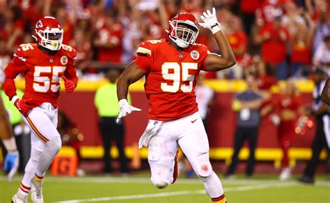 Chiefs, Chris Jones Clear Impasse with New One-Year Deal for 2023 ...