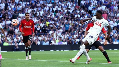 EPL: Spurs put two past spiritless Manchester United