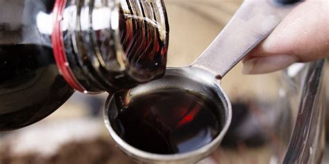 10 Best Vanilla Extract Substitutes - Easy Substitutes for Vanilla Extract