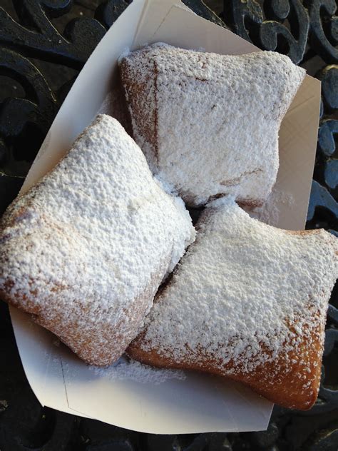 PIG OUT SPOTS: Cafe Beignet (New Orleans, LA)