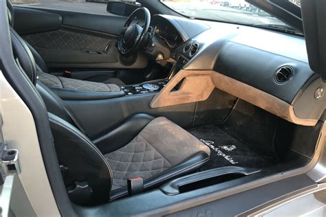 Descubrir 103+ imagen lamborghini murcielago interior - Abzlocal.mx