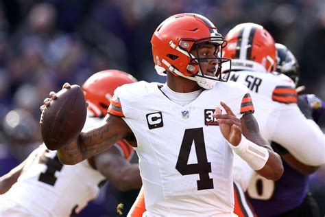 Cleveland Browns QB Deshaun Watson Needs Shoulder Surgery, Out for ...