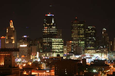 Kansas City | Kansas city skyline, City skyline, City