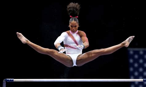 Shilese Jones sprints to lead at US gymnastics championships - The Boston Globe