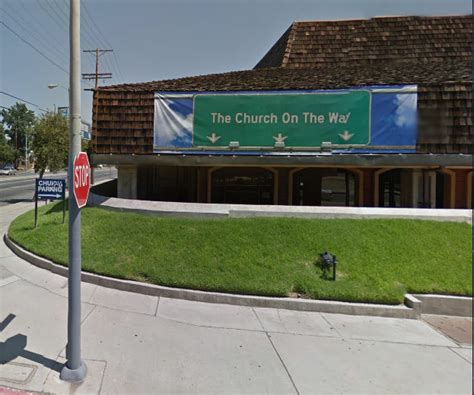 Armed robbers steal Sunday collection from Los Angeles church | 89.3 KPCC