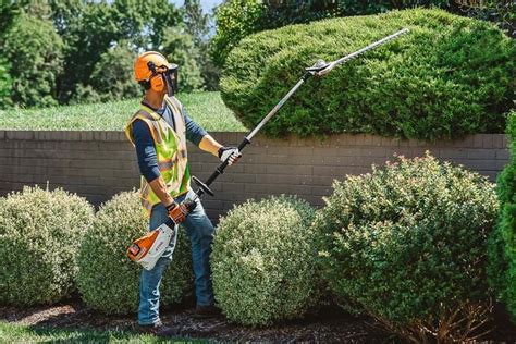 Stihl 36V Extended-Reach Pole Hedge Trimmers | OPE Reviews