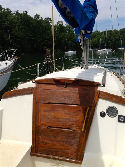 Sailboat interior, Catalina, Small sailboats