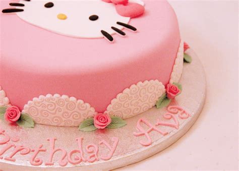 Hello Kitty and Roses Cake - Cakey Goodness