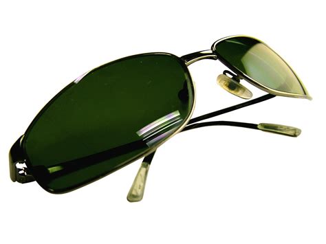 File:Sunglasses-1.jpg - Wikimedia Commons