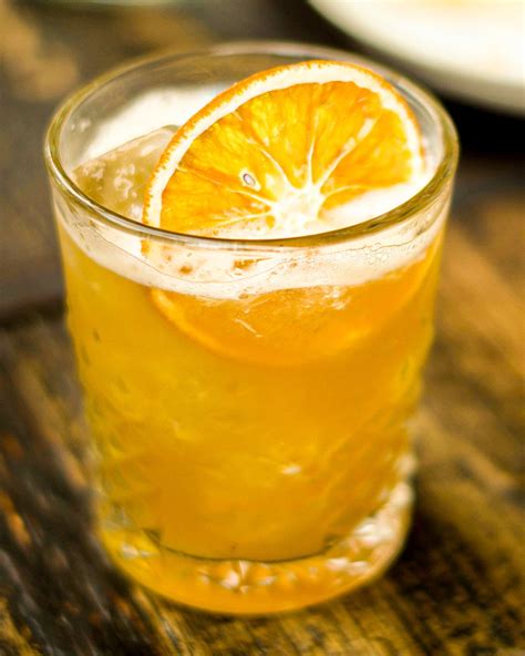 Whiskey Sour - Cocktail Recipe