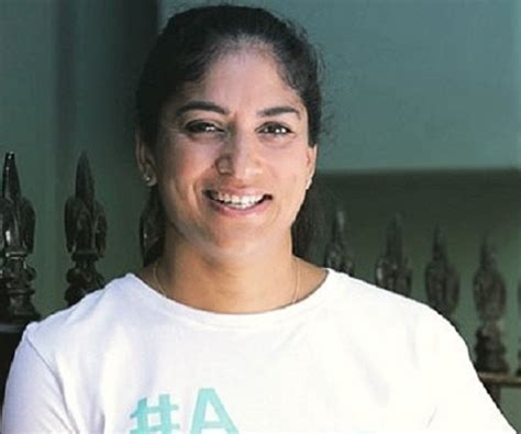 Lisa Sthalekar Biography - Facts, Childhood, Family Life & Achievements