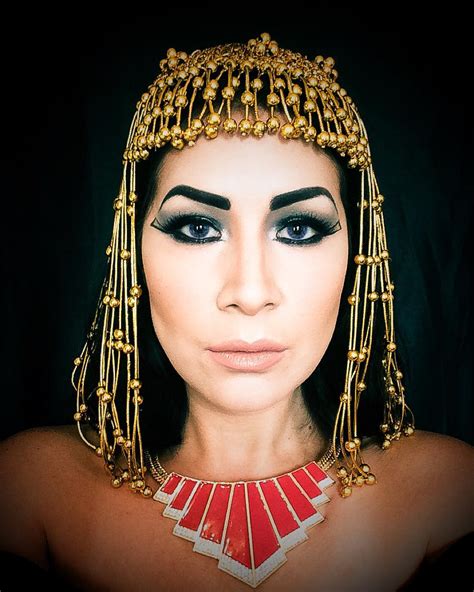 24+ Cleopatra Makeup Designs, Trends, Ideas | Design Trends - Premium PSD, Vector Downloads