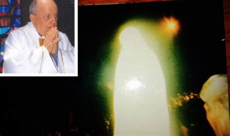 EXCLUSIVE: Does mystery photograph show Virgin Mary apparition appear before thousands ...