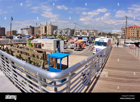 Food vendors at the Long Beach boardwalk Long Island New York Stock Photo: 61706794 - Alamy