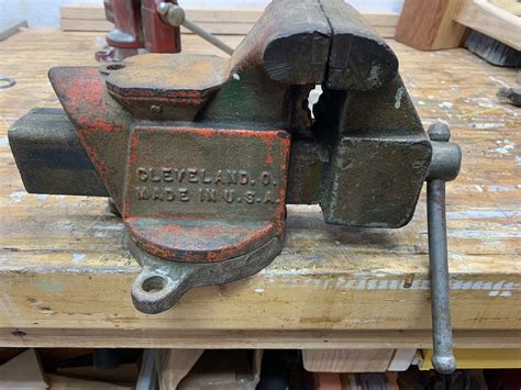 Vintage Columbian D43-1/2 Bench Vise, USA made for Sale in Vista, CA - OfferUp