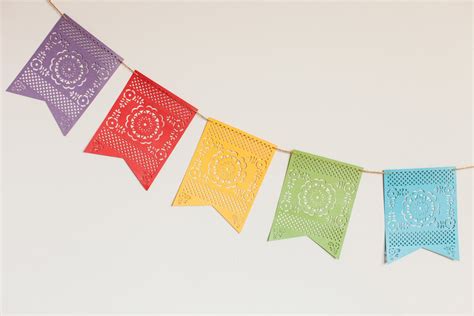 Cricut Explore Cinco de Mayo Banner and Cupcake Flags