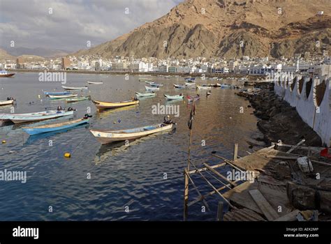 Harbor of Al Mukalla, Mukalla, Yemen Stock Photo - Alamy