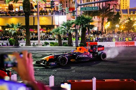 Potential Las Vegas workers strike could throw a wrench in Formula 1 grand prix : NPR