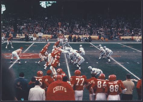 Supe’s On: Kansas City Chiefs Uniform History | Uni Watch