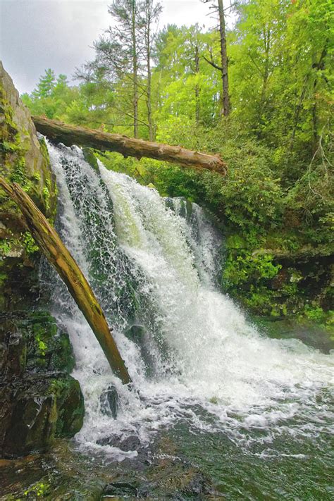 Abrams Falls, Great Smoky Mountains Photograph by Brian Shaw - Fine Art ...