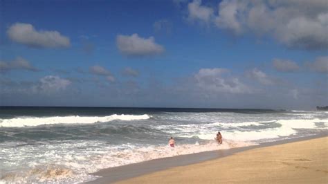 Banzai Pipeline Beach in Oahu, Hawaii - YouTube