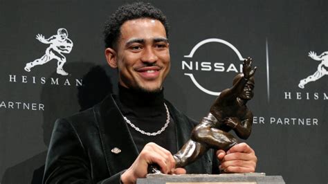 Alabama QB Bryce Young wins Heisman Trophy | Yardbarker