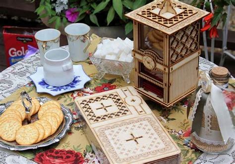 The Carlyle Handmade Wooden Tea Box with Cookie Jar | Gadgetsin