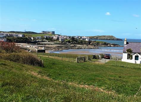 Cemaes Bay Beach | Holidays Anglesey