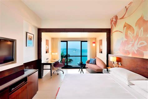 North Goa Luxury 5-Star Deluxe Hotel and Resort | Goa Marriott Resort & Spa