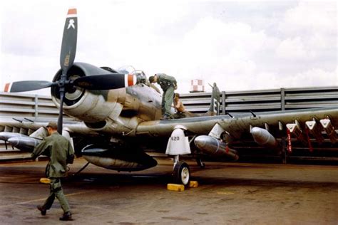 Vietnam Conflict Aviation Resource Center - A Warbirds Resource Group Site