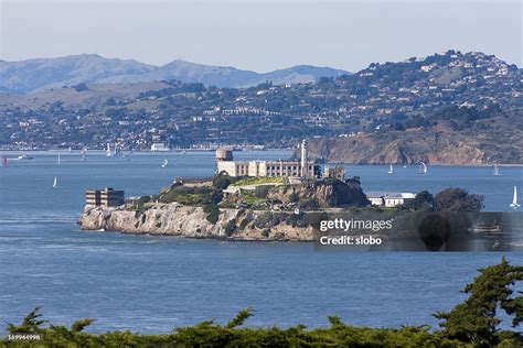 Alcatraz Island San Francisco High-Res Stock Photo - Getty Images