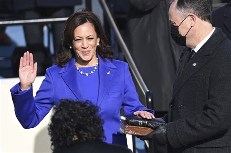 Kamala Harris sworn in as first female and Black US vice president ...