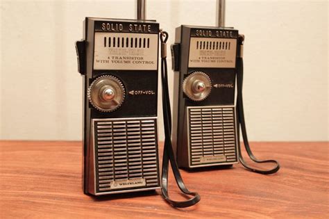 vintage 1970 walkie talkie - Google Search | Rádio, Rádio amador, Camping