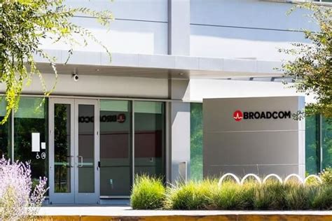 Broadcom Board of Directors Compensation and Salary [Base Salary etc..]