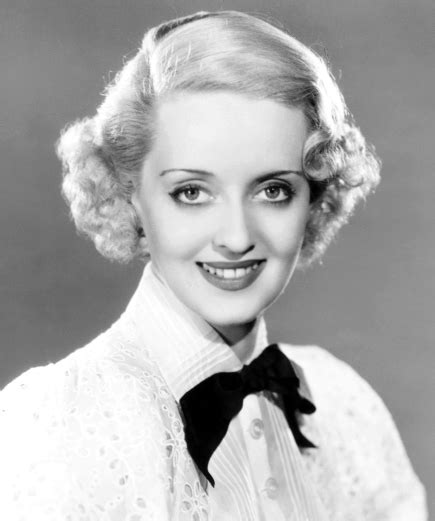 Bette Davis Biography, Career, Personal Life, Physical Characteristics ...