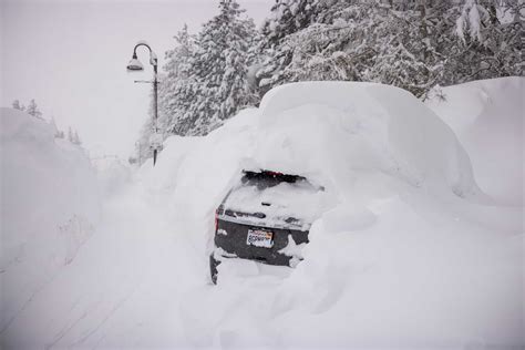 [PHOTOS] Mammoth Mountain, CA, Closed Today Due to Too Much Snow | With ...