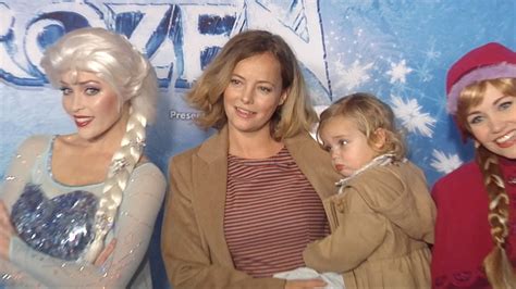 Bijou Phillips with daughter Fianna "Disney On Ice Presents FROZEN" Premiere - YouTube