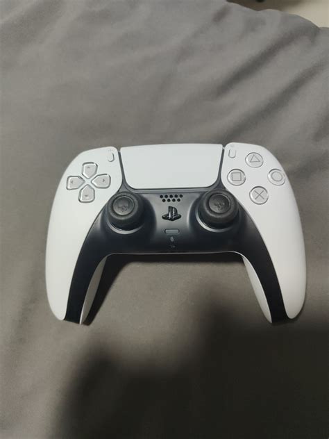 Dualsense PS5 Controller White, Video Gaming, Gaming Accessories, Controllers on Carousell