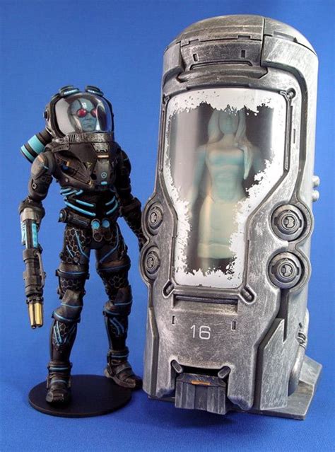 AFHUB - The Action Figure Hub - Nora Fries Cryogenic Chamber ...