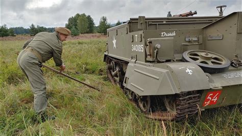 Universal Bren Carrier Mk.III walkaround / Obhlídka obrněného transportéru Bren - YouTube