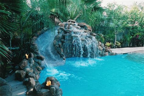 waterfall pool slide Pool Spa, Diy Swimming Pool, Swimming Pool Designs, Pool Water, Garden ...