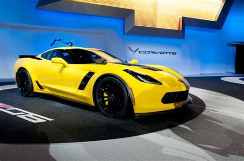 C7 Stingray Z06 brings 600+ hp, humiliates ZR1 on track - FastestLaps.com