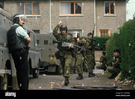 Northern Ireland The Troubles. 1980s. British army soldiers and RUC ...